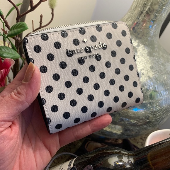 kate spade Handbags - Authentic Kate Spade dot Saffiano bifold wallet/ID
